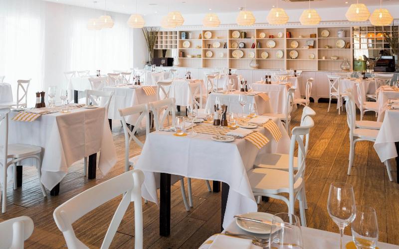 St Moritz Hotel image