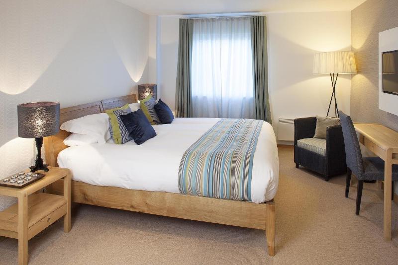 St Moritz Hotel image