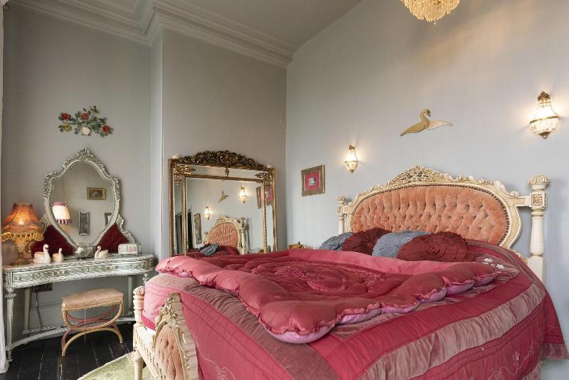La Rosa Hotel image