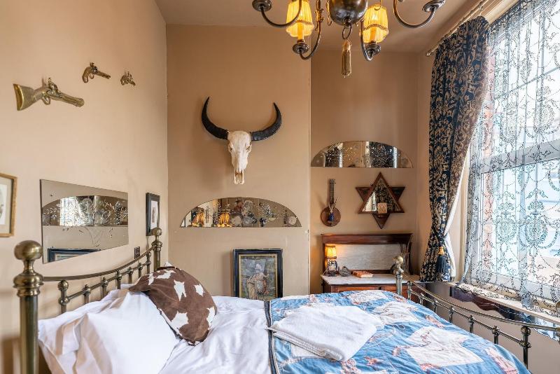 La Rosa Hotel image