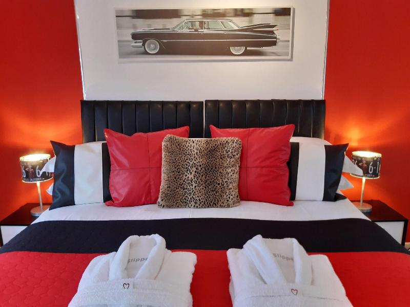 The Cadillac Kustomz Hotel image
