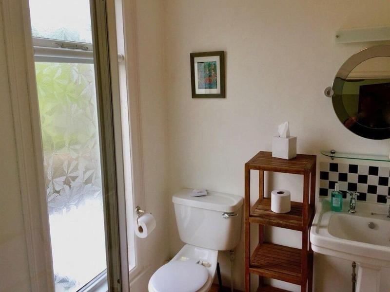 Derrin Guest House image