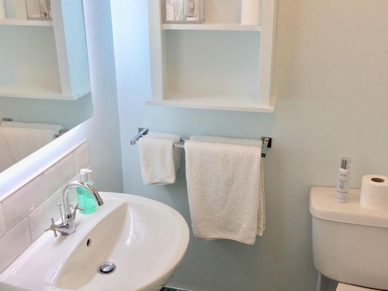 Derrin Guest House image
