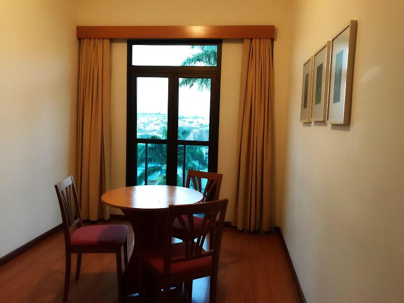 Serema Palace Hotel image