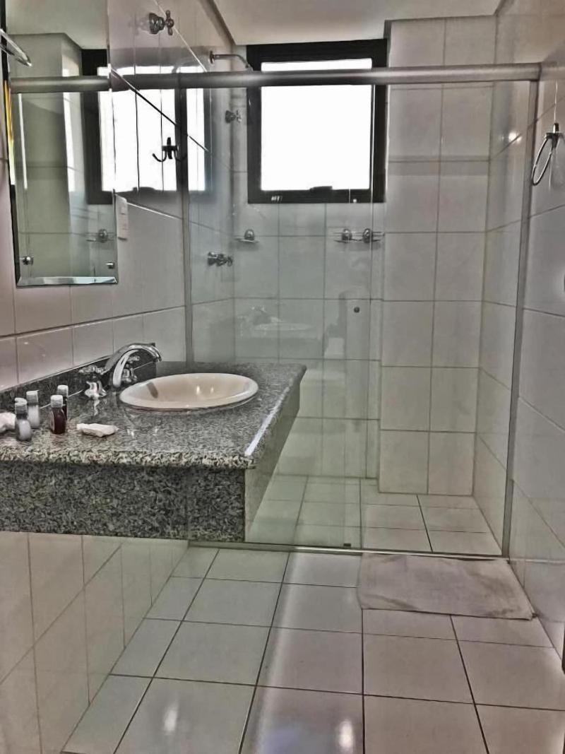 Serema Palace Hotel image