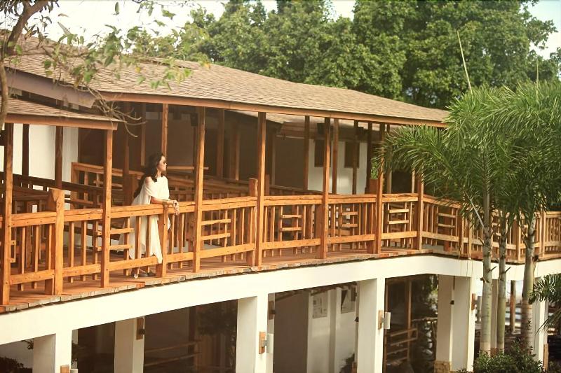 Boffo Resort image
