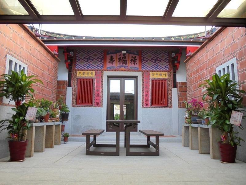 Antique Courtyard B&B image