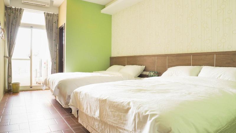 Tipsyhotel image
