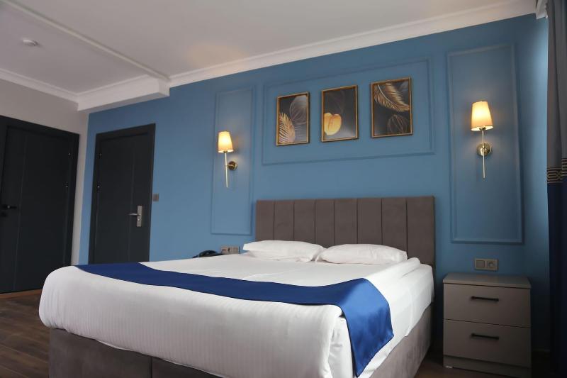 Bloom Hotel image