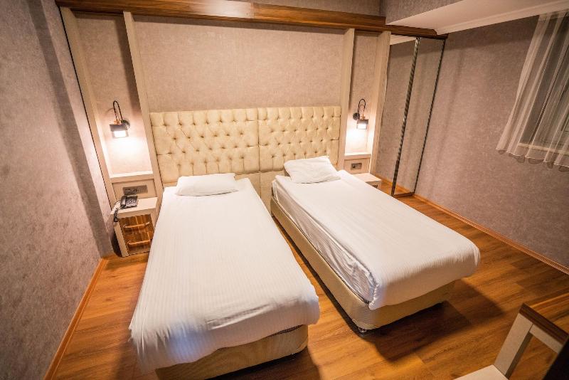Bloom Hotel image
