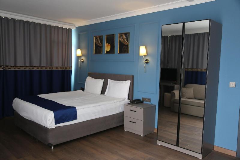 Bloom Hotel image