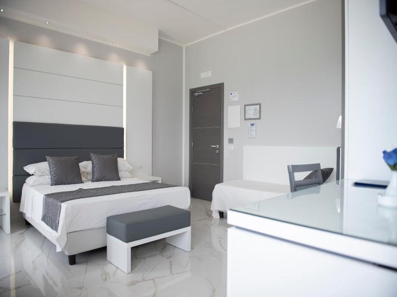 Hotel Blu image