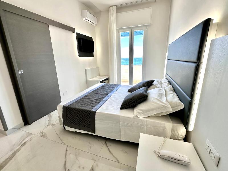 Hotel Blu image