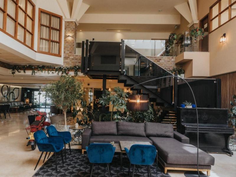 Garden Hotel image
