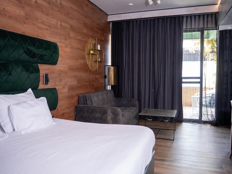 Garden Hotel image