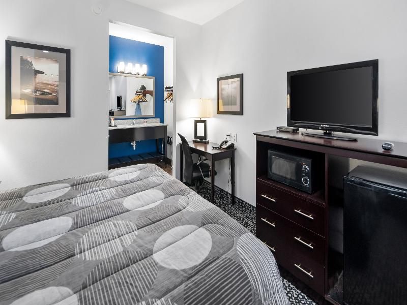 Belmont Inn and Suites Tatum image