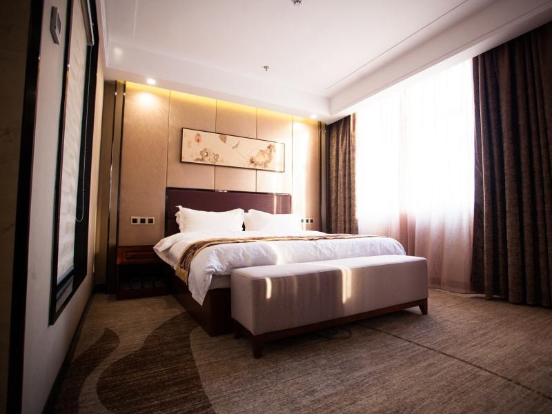 Greentree Eastern Bozhou Jingwan Wealth Centre Hot