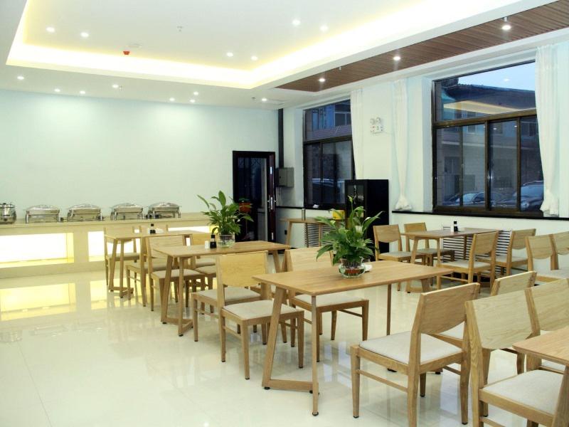 Greentree Inn Lvliang Xiaoyi City Fuqian Street Ho image 1