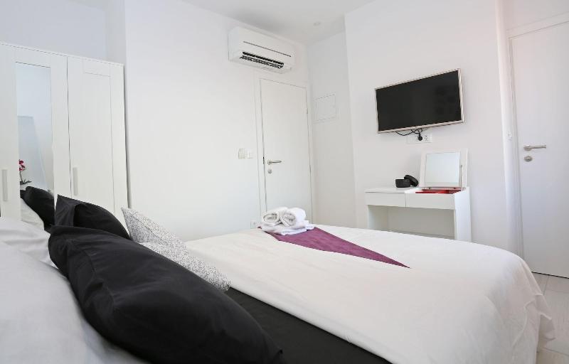 Boutique Hostel Alegria image