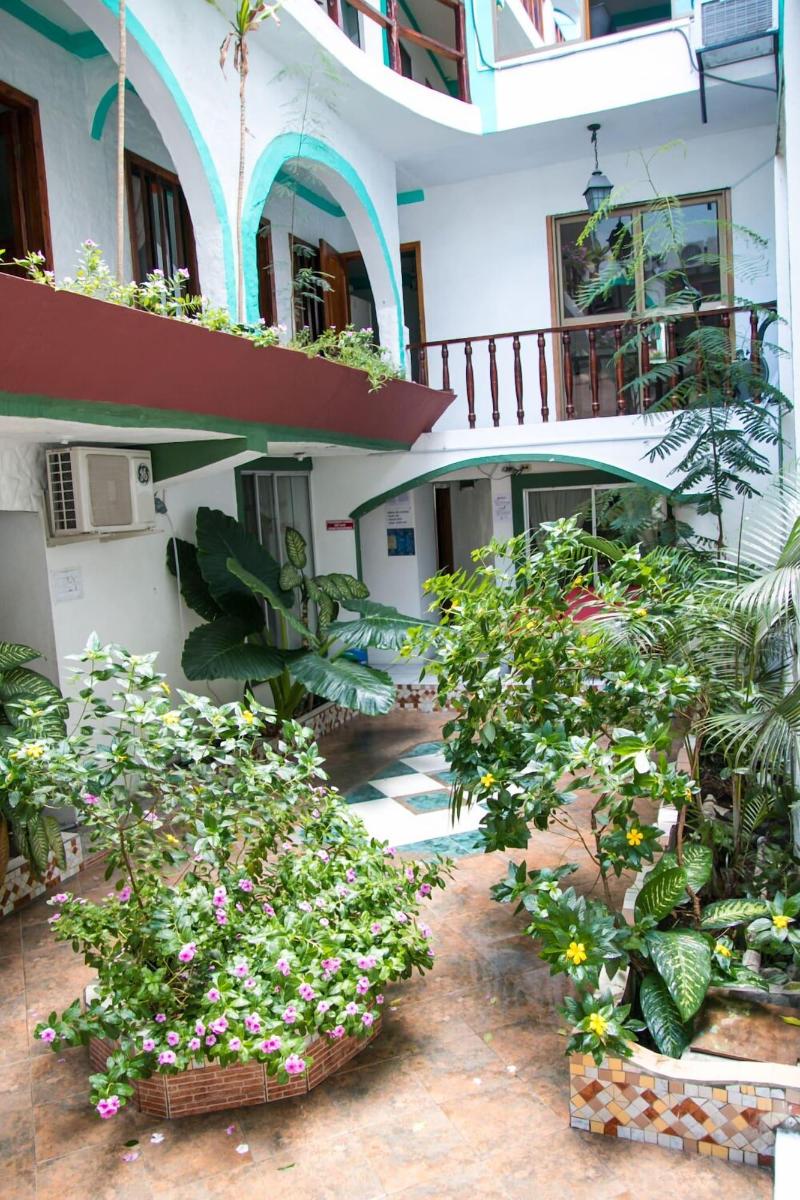 Hostal Sir Francis Drake image