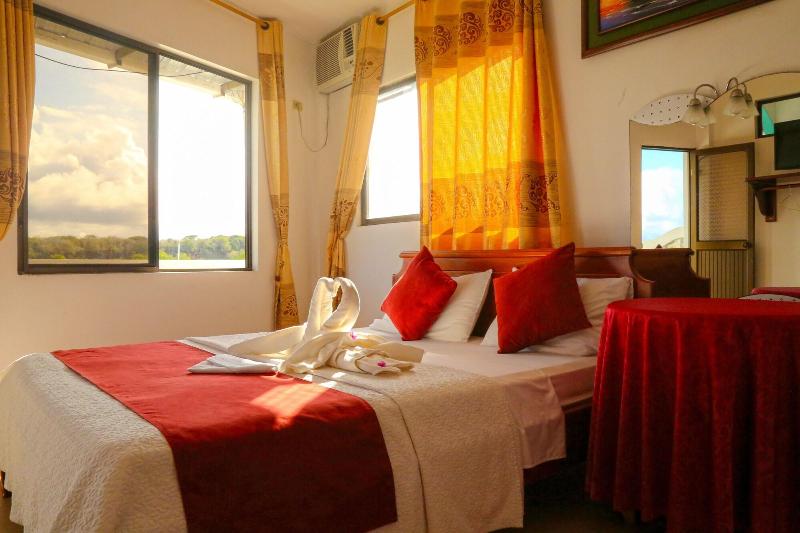 Hostal Sir Francis Drake image