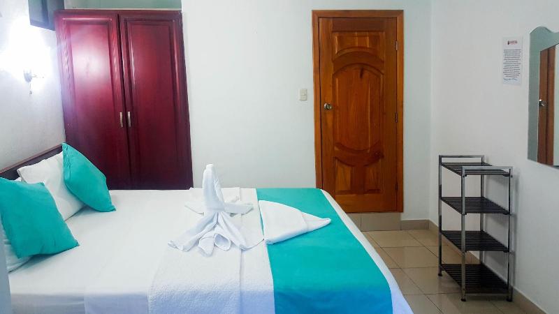 Hostal Sir Francis Drake image