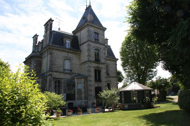 Villa Primerose image