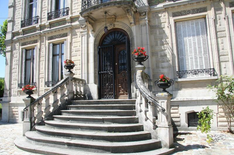 Villa Primerose image