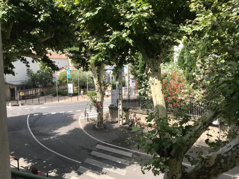 Rev Hotel image