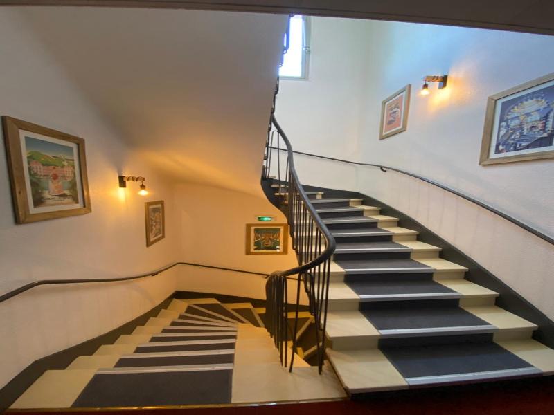 Rev Hotel image