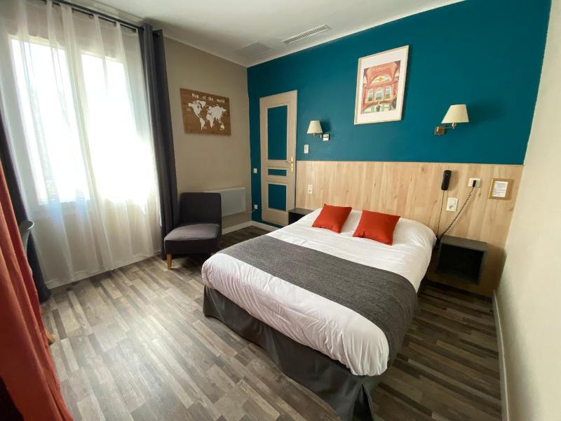 Rev Hotel image
