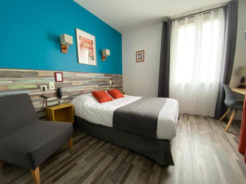 Rev Hotel image