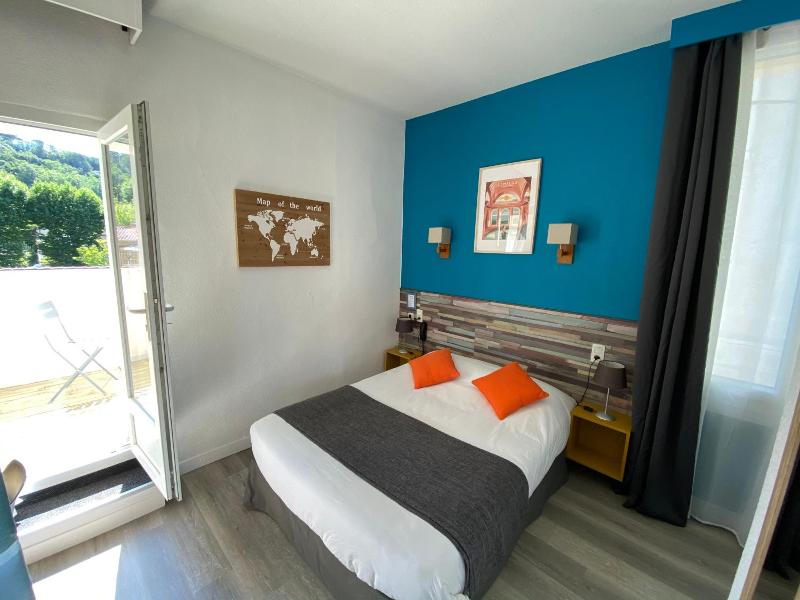 Rev Hotel image