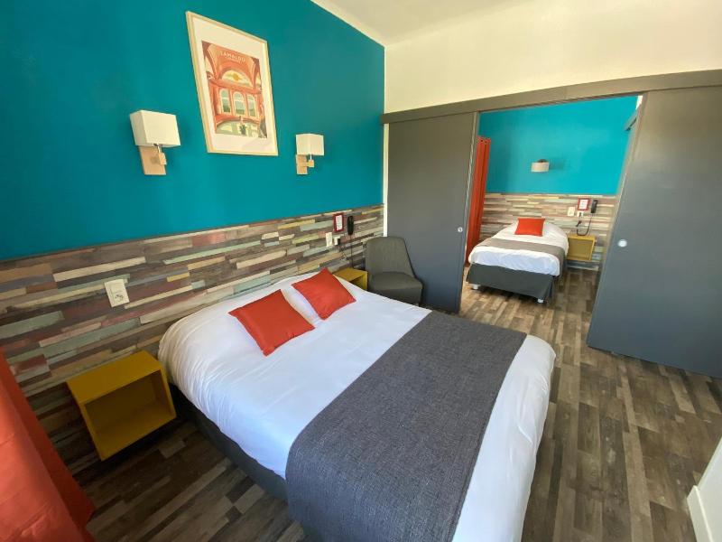 Rev Hotel image