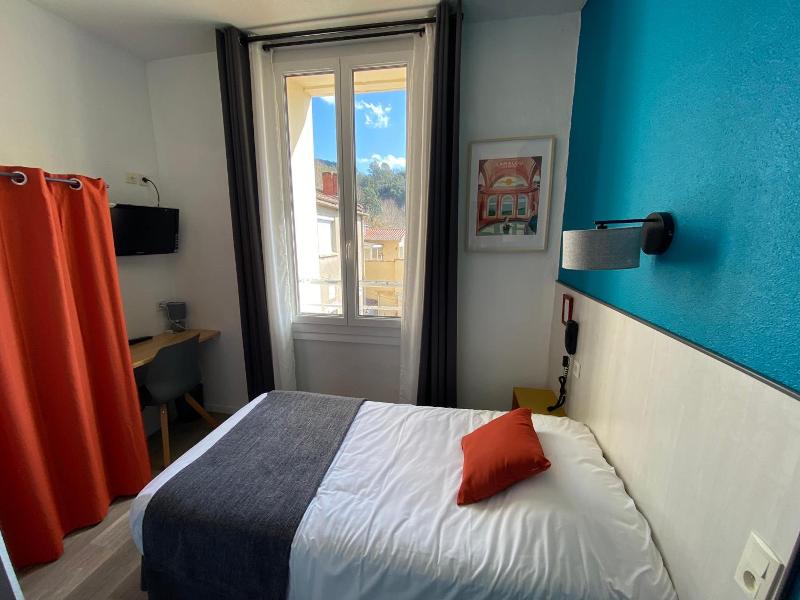 Rev Hotel image