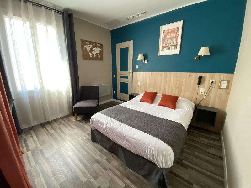 Rev Hotel image