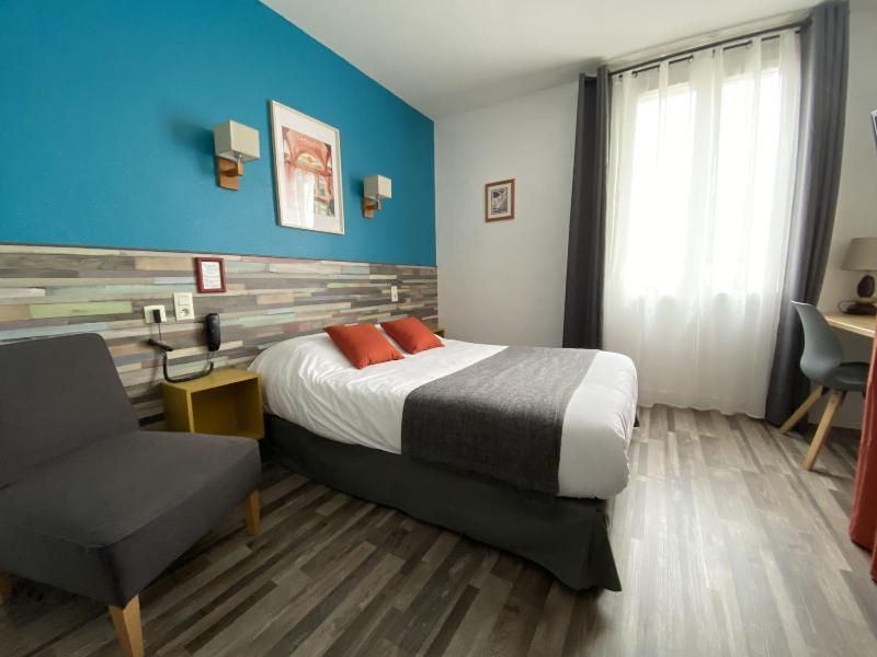 Rev Hotel image