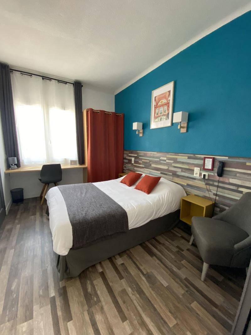 Rev Hotel image