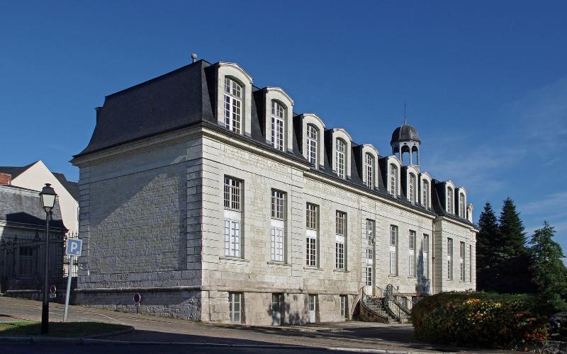 Hôtel Beauvilliers — general view