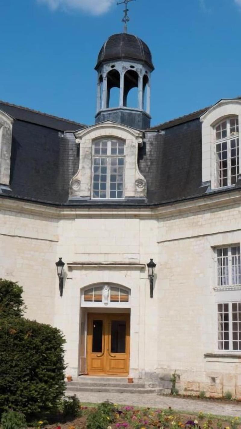 Hôtel Beauvilliers — general view