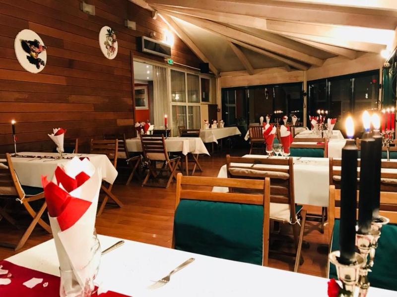Hotel Le Luron image