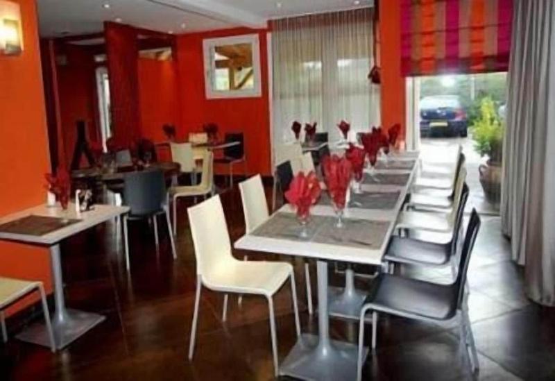 Hotel Le Luron image