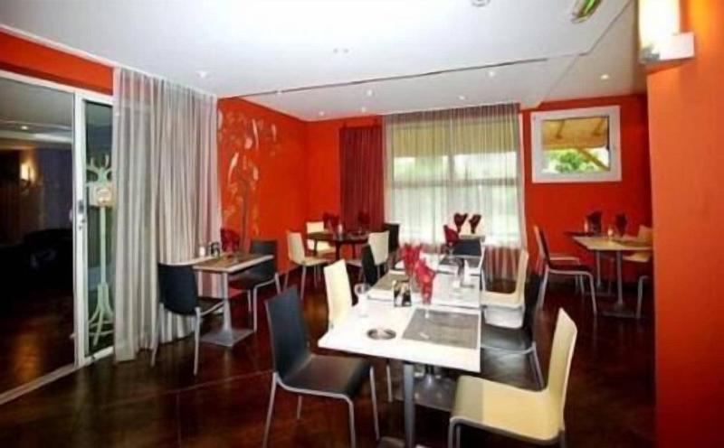 Hotel Le Luron image