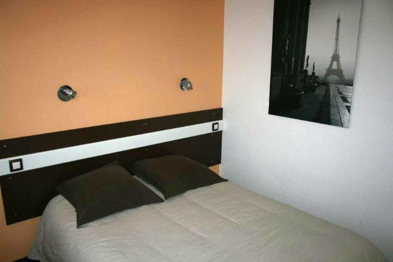 Hotel Le Luron image