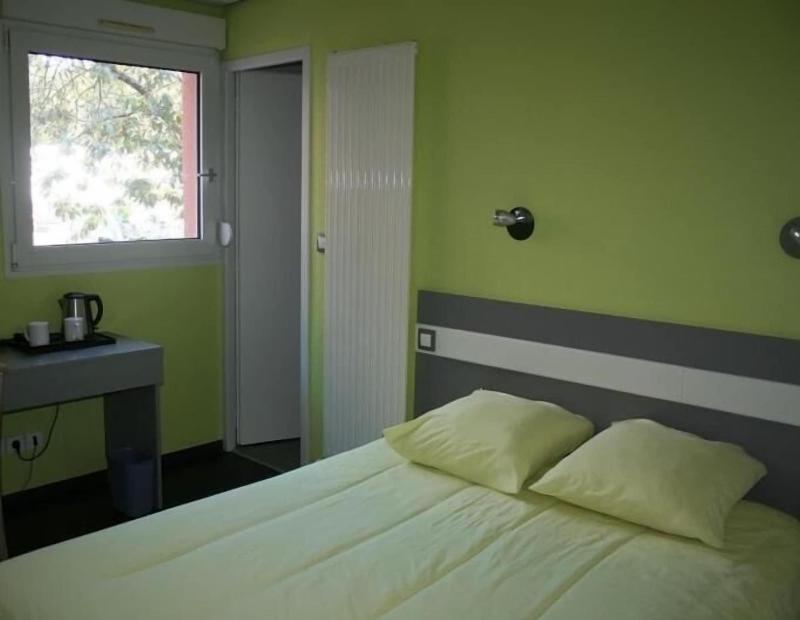 Hotel Le Luron image