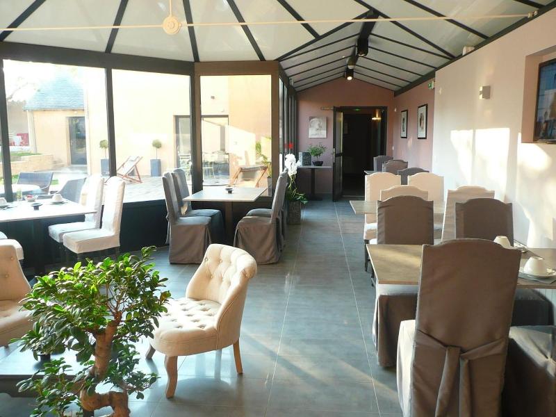 Hotel Le Saint Aubin image