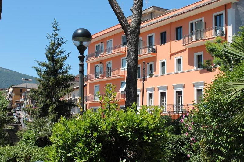 Hotel La Villa image