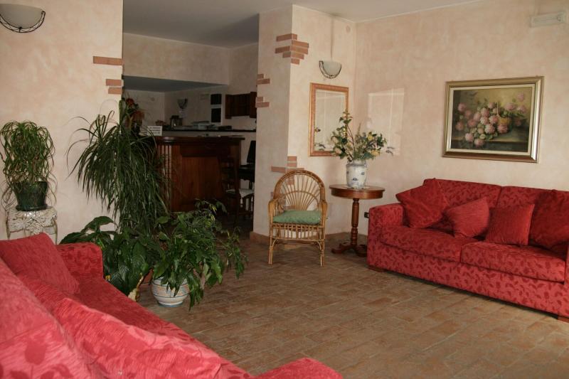 Hotel La Villa image
