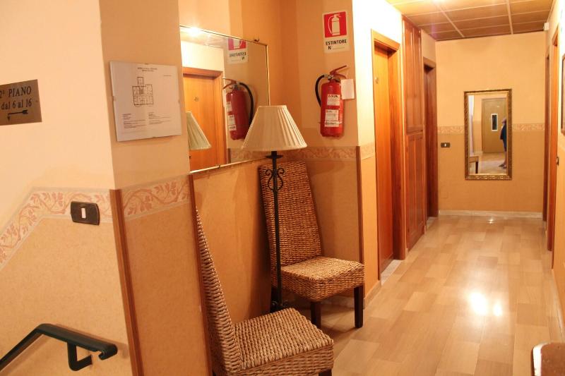 Hotel La Villa image
