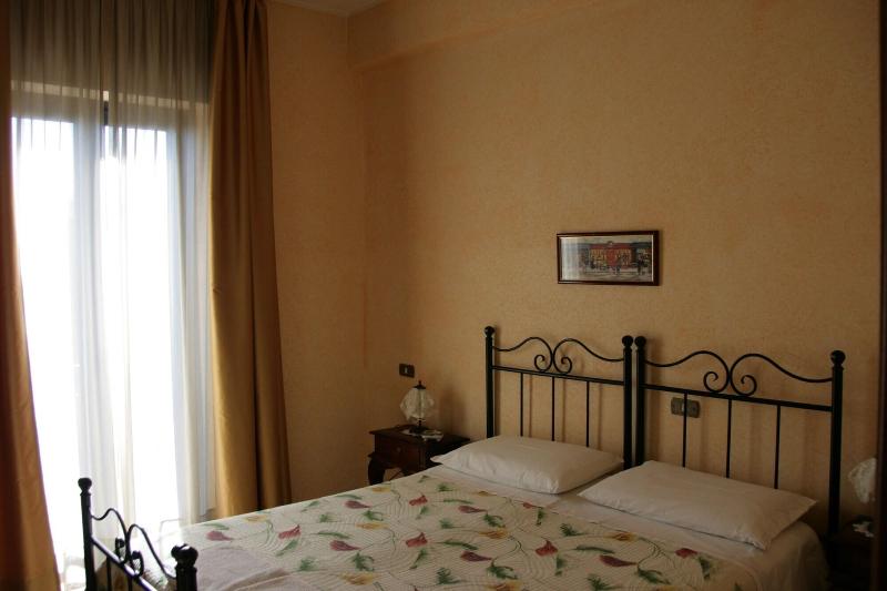 Hotel La Villa image